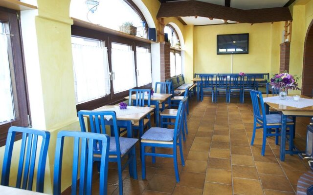 Gästehaus Weinhandl & Johnnys Pizzeria