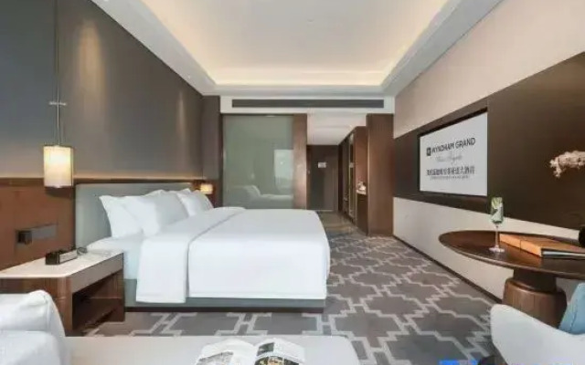 Wyndham Grand Plaza Royale Loudi