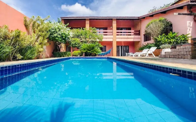 Casa espaçosa na Granja Viana