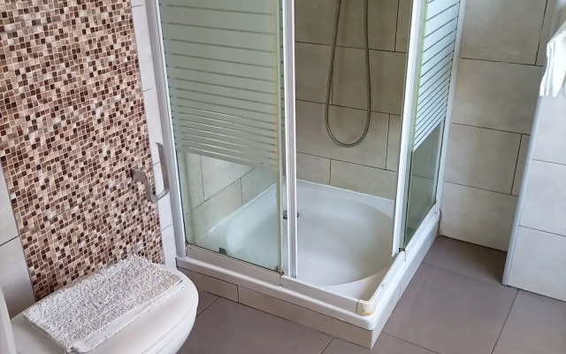 Good Vibes - Lagos Guest House