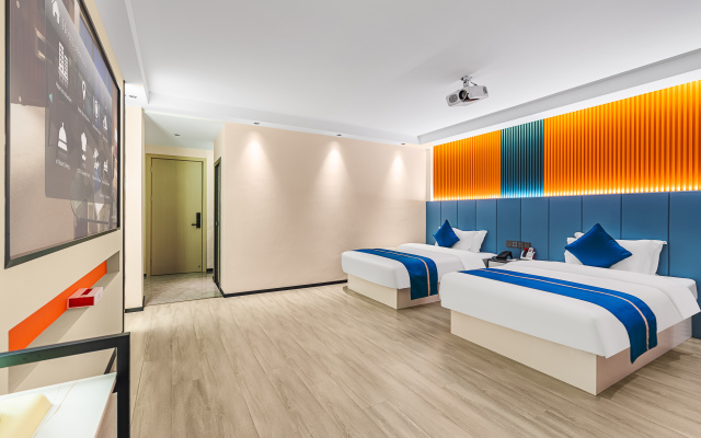 Xi'an Qingya Hotel (Qujing North Railway Station)