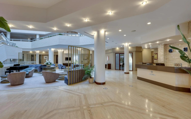 Faros Premium Beach Hotel