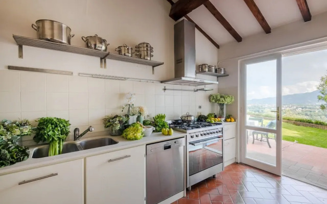 Villa Lontana in Lucca