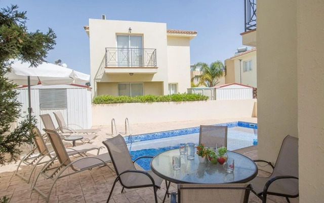 Villa Carrie AQ Cl42