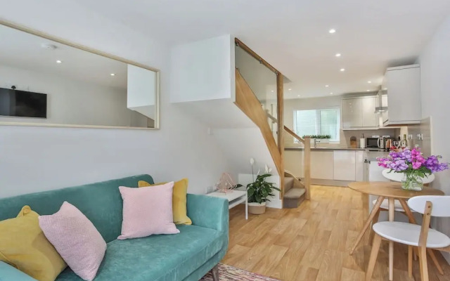 1BR Gem in Great Location