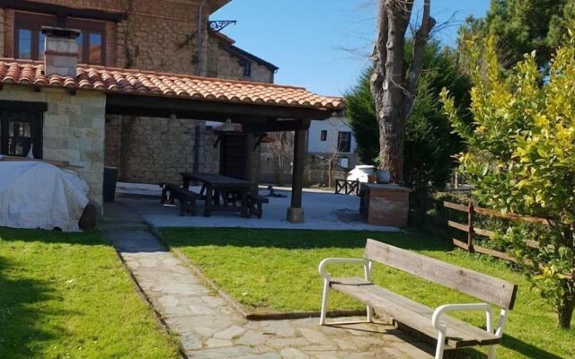 Totora Surf School & House - Hostel