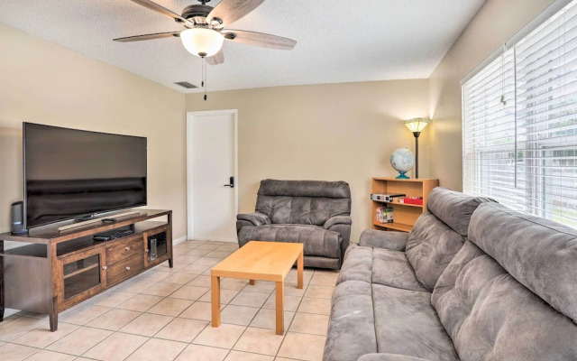 Sun-kissed Largo Escape: Private Pool & Patio