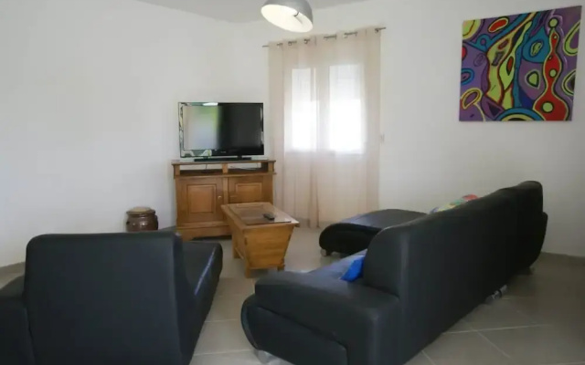 Chic Holiday Home in Pradons With Swimming Pool