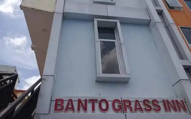 OYO 3412 Penginapan Banto Grass Inn