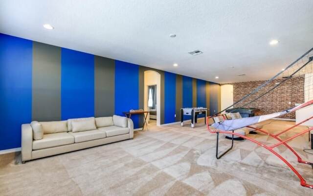 7013ows 14 Bed 14 Bedroom Home