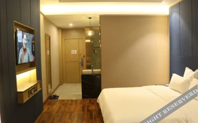 Unitour Hotel (Nanning Jiuquwan Hot Spring)
