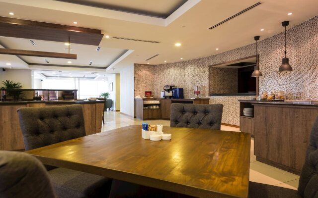 The Boulevard - A St Giles Hotel