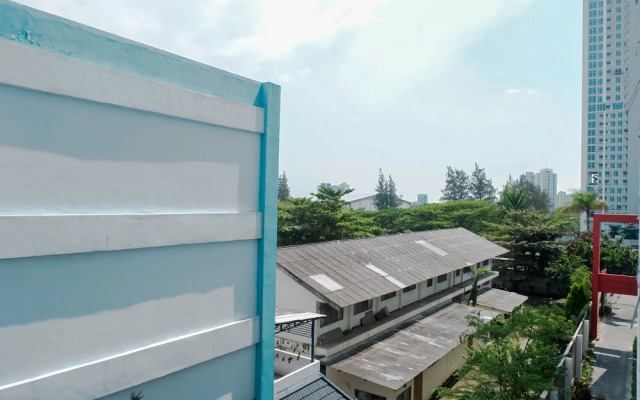 Comfortable 2BR Apartment at Pavilion Permata