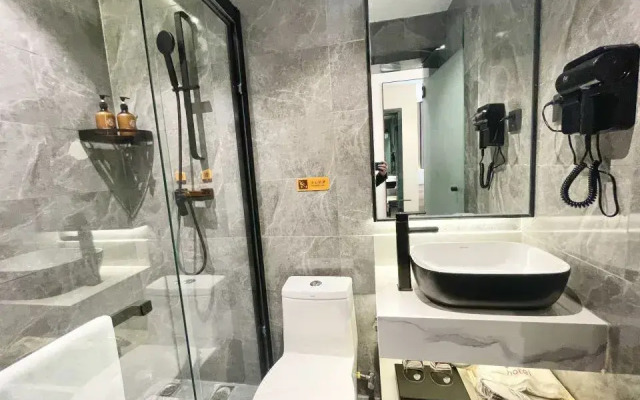 IU Hotel (Hanzhong North Street Street Street Xinhuayuan Branch)