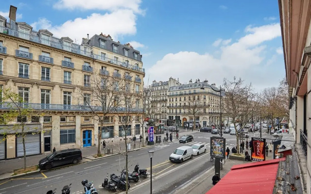 Superb 3 Bedroom Flat in the Center of Paris