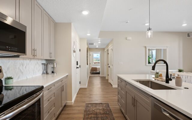 Desert Oasis 3 Bedroom Condo