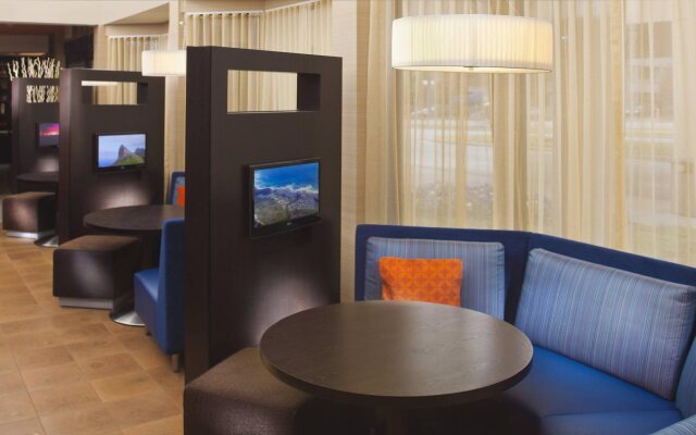 Courtyard by Marriott Memphis East/Park Avenue