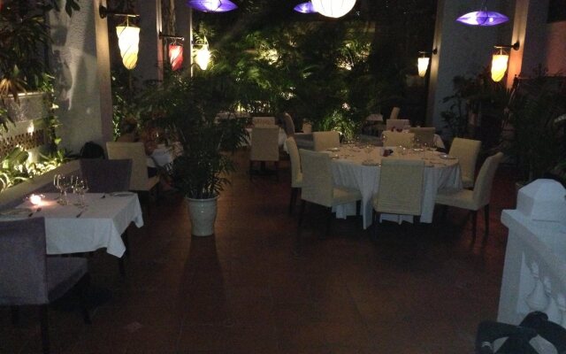Green Mango Hotel And Apartment