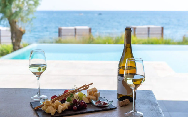 Amada Colossos Resort