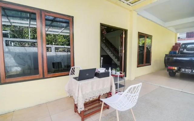 SPOT ON 92000 3m Kost Dan Homestay