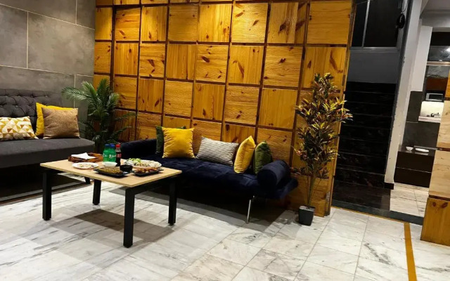 Divine Inn Hotel Rajouri Gardan