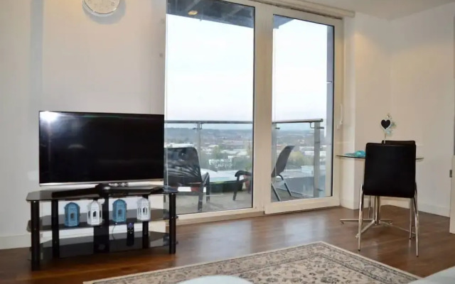 Well-located 1 Bedroom Apartment in Manchester's Media City