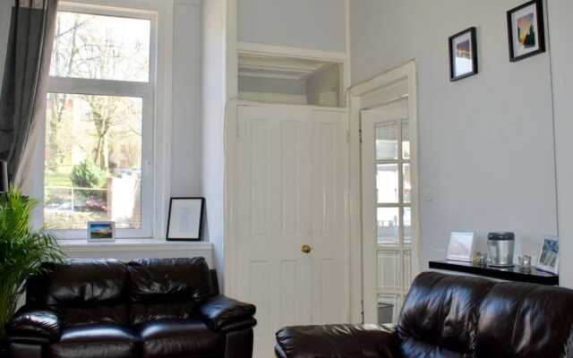 Cosy 1 Bedroom Edinburgh Apartment
