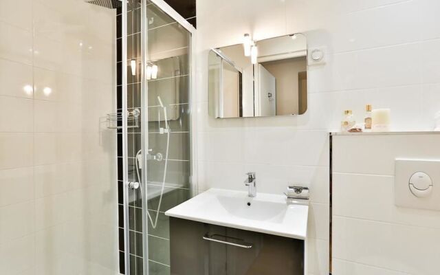 60 - Luxury Parisian Home Sebastopol 2DG