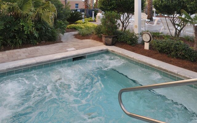 Waterscape Condominiums