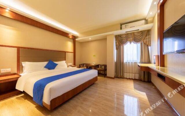 Yuexiang Hotel (Maoming South High-speed Railway Station)