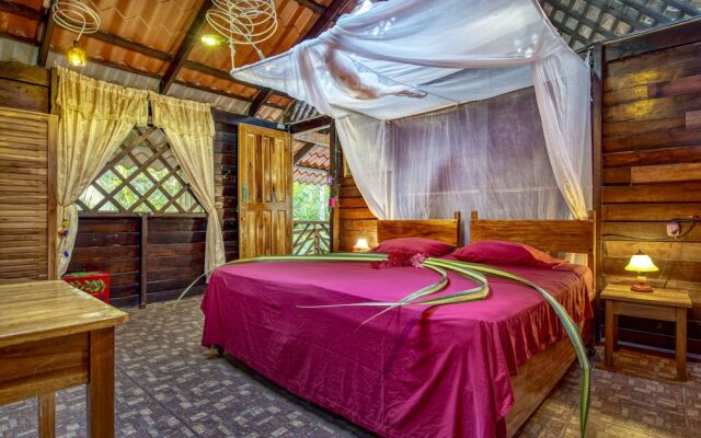 Congo Bongo EcoVillage Costa Rica