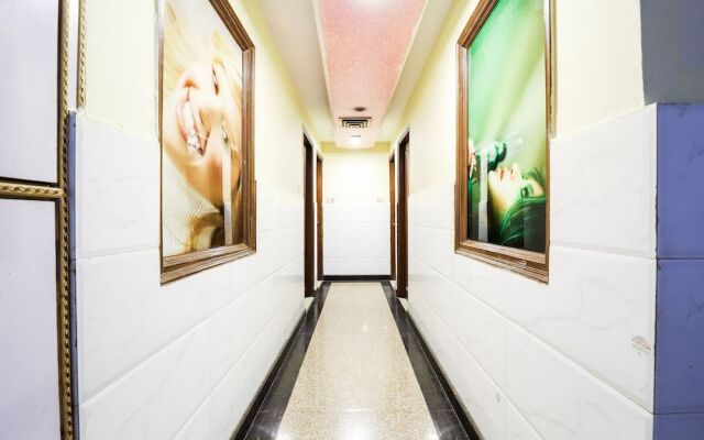 OYO 9448 Hotel Karan Palace