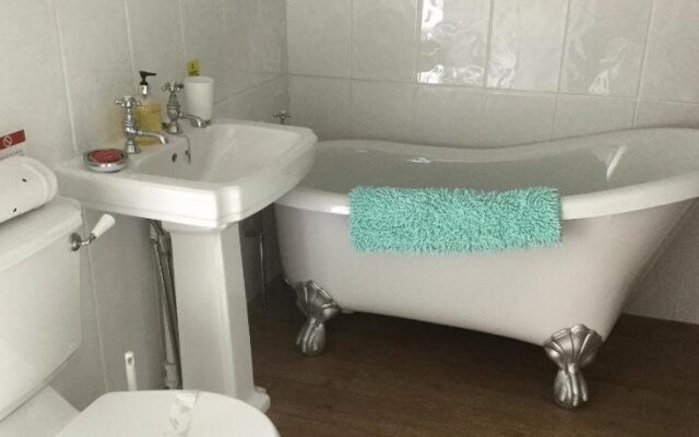 Celyn Villa Bed and Breakfast