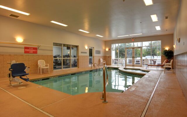 Country Inn & Suites by Radisson, Conyers, GA
