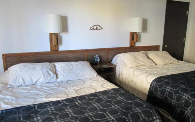 Jim Butler Inn & Suites