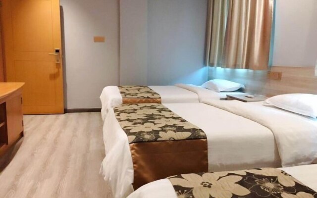 Huguang Hostel