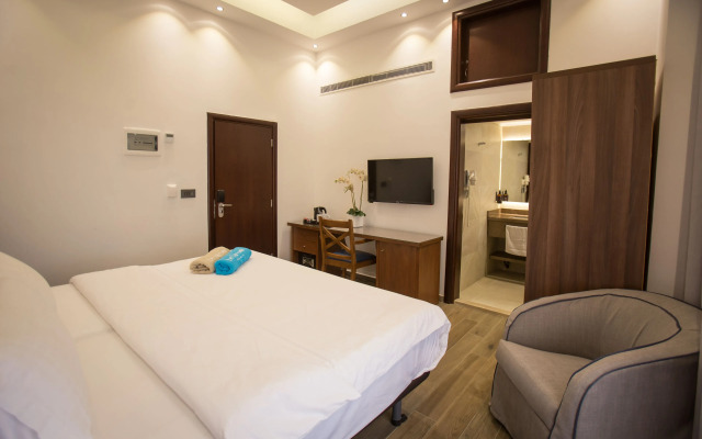 Bebatroun Beach Hotel