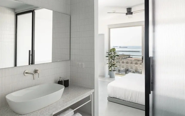 Nero Luxury Suites by Zennova