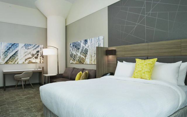SpringHill Suites Milwaukee Downtown