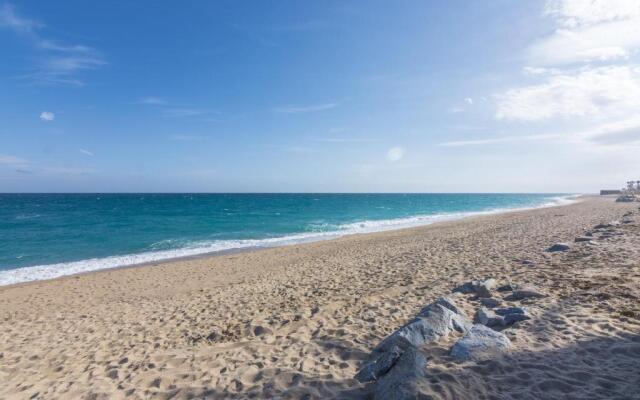 HomeHolidaysRentals Peace- Costa Barcelona