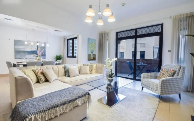 Dashing 2B Apt in Old Downtown