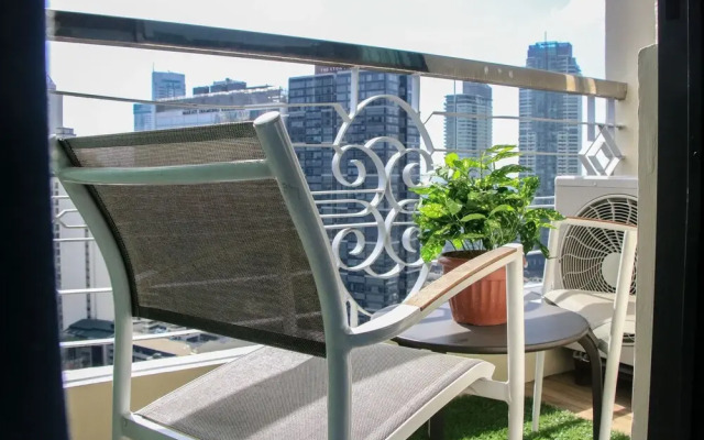 Indigo Makati @ BSA Suites