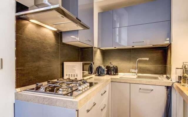 Cavour Colosseum with Balcony