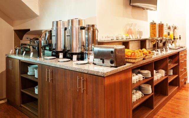 Inti Punku MachuPicchu Hotel & Suites