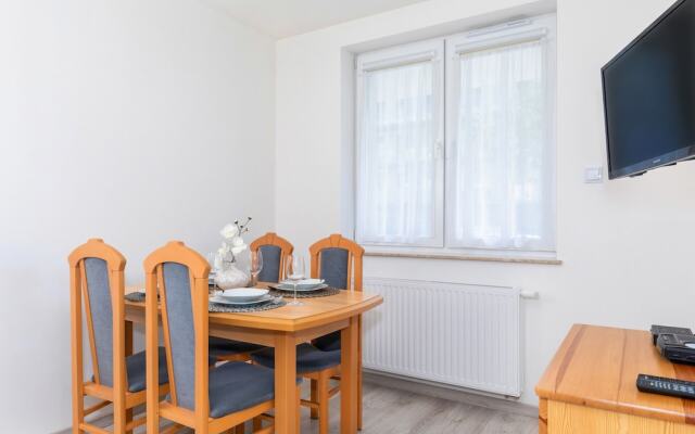 Amber Estate Apartments by Renters