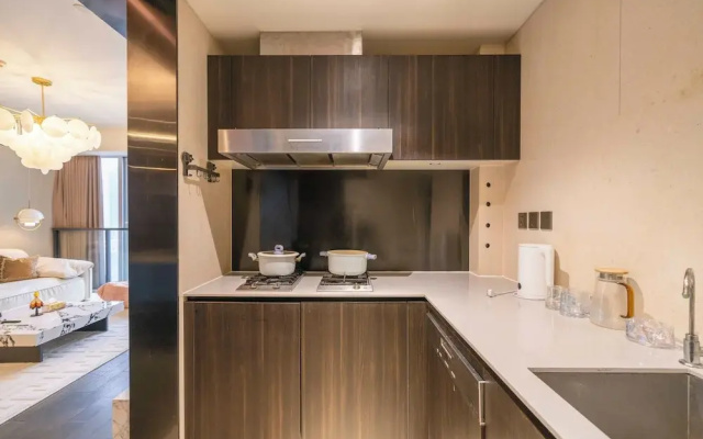 Zhome-Three Bedroom Luxury Suite2