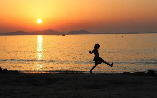 Archon Seaside Retreat