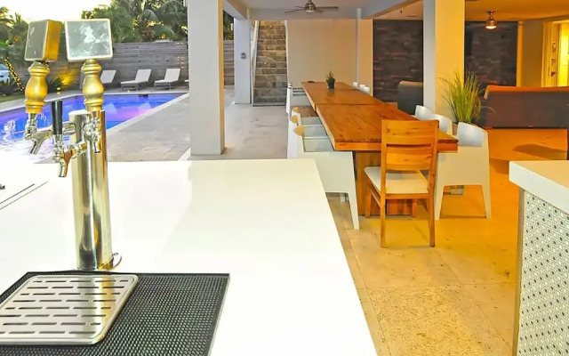 6 Bedroom Homes in Miami by TMG