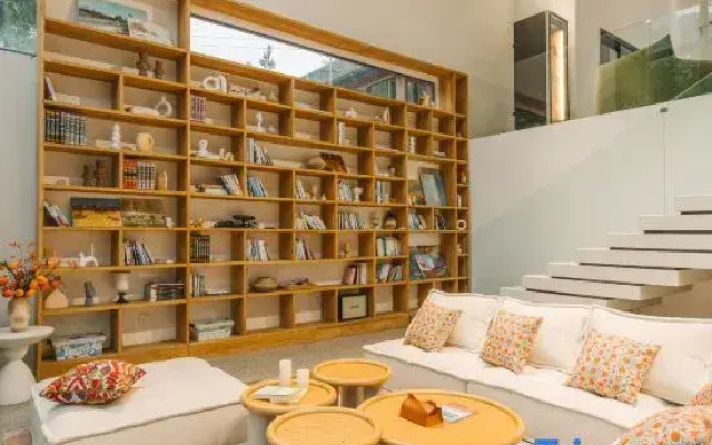SeeMountain Hostel