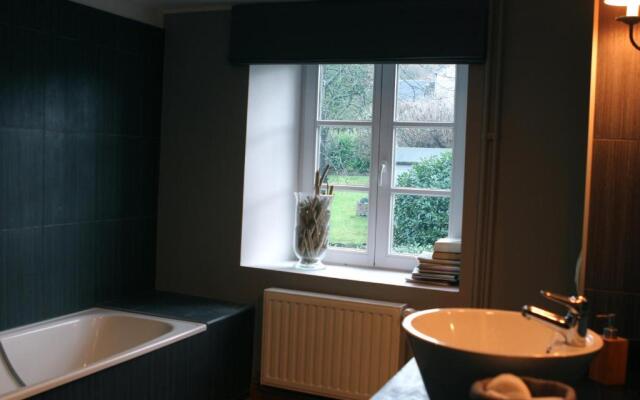 Maison de Charme avec Piscine & Jaccuzzi ( 14 rue haute Crupet )